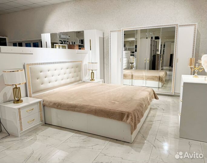 Спальная гарнитура Мальта 81