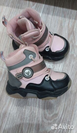 Детские ботинки