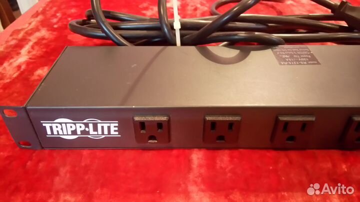 Сетевой блок питания Tripp Lite RS1215-RA