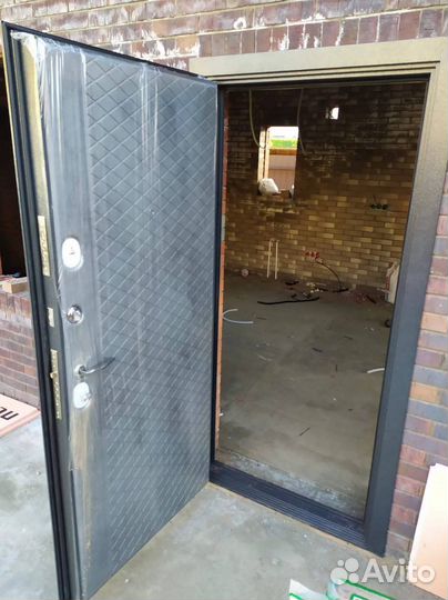 Дверь входная