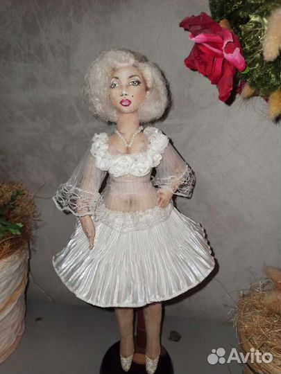 Кукла Мерлин Монро