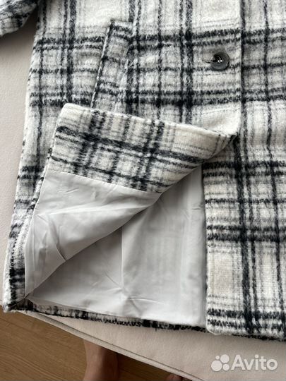 Пальто в клетку zolla новое xs