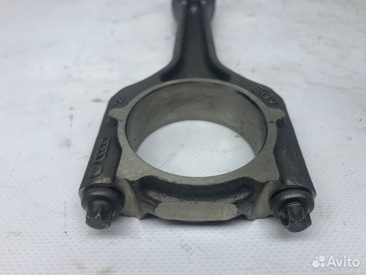 Шатун Volkswagen Tiguan 2.0 2009