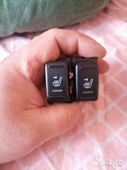 Кнопки включения подогрева сидений Nissan x-trail