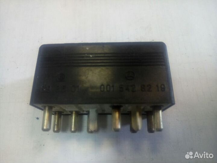 Реле вентилятора охлаждения Mercedes-Benz S-Class