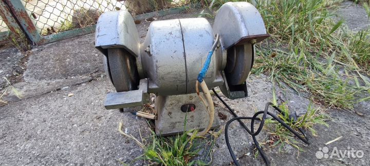 Шлифовальная машина