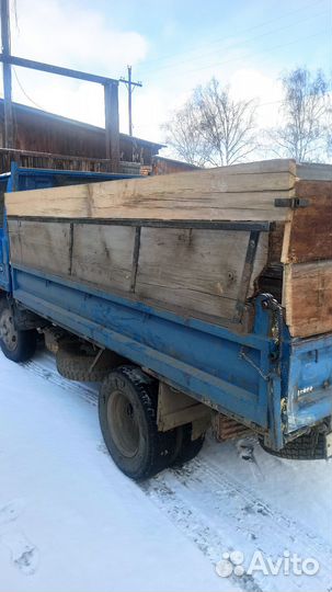 Обрезки досок на дрова
