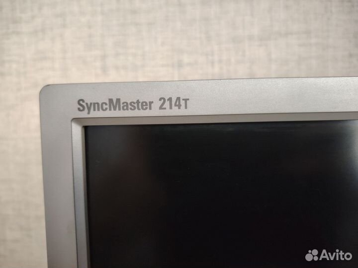 Монитор Samsung syncmaster 214t