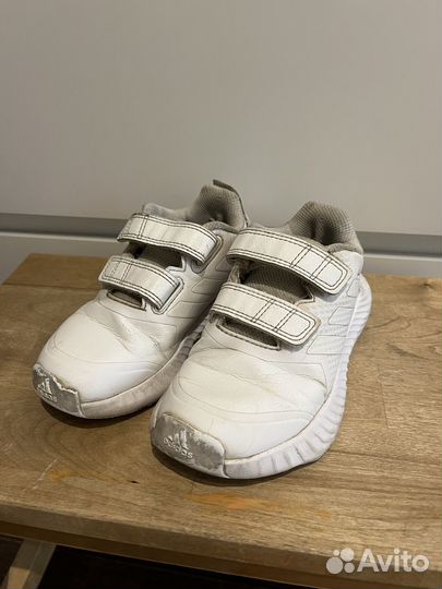 Кроссовки Adidas детские 28 р