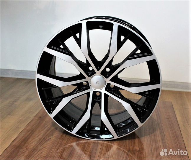 Литые диски Lege Artis R17 5*112 VW Tiguan