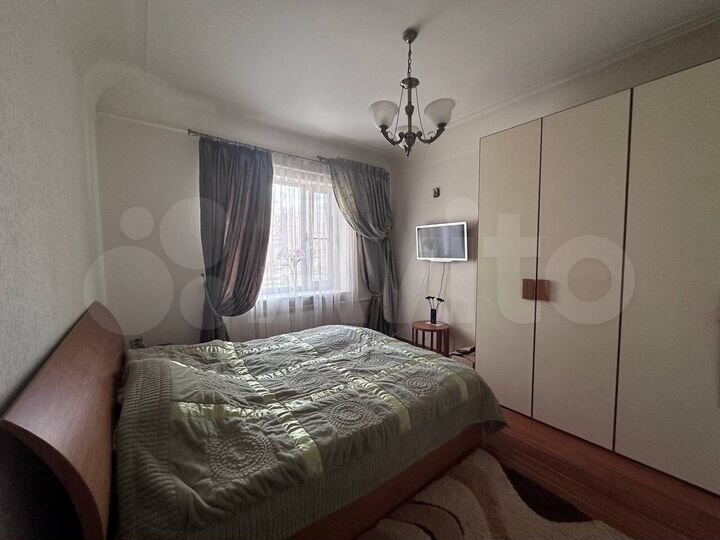 2-к. квартира, 62 м², 2/4 эт.