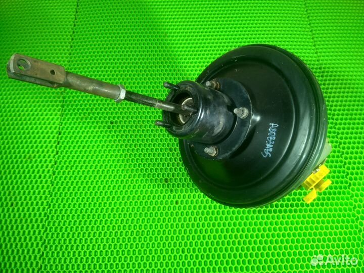 Главный тормозной цилиндр Audi 80 b3