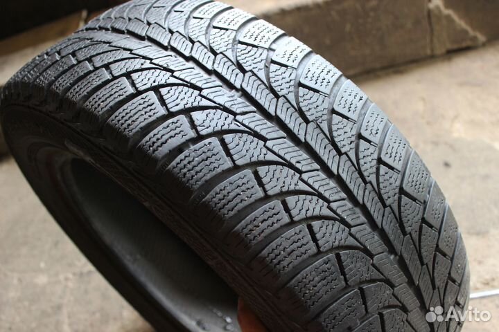 Gislaved Soft Frost 3 205/55 R16 94T