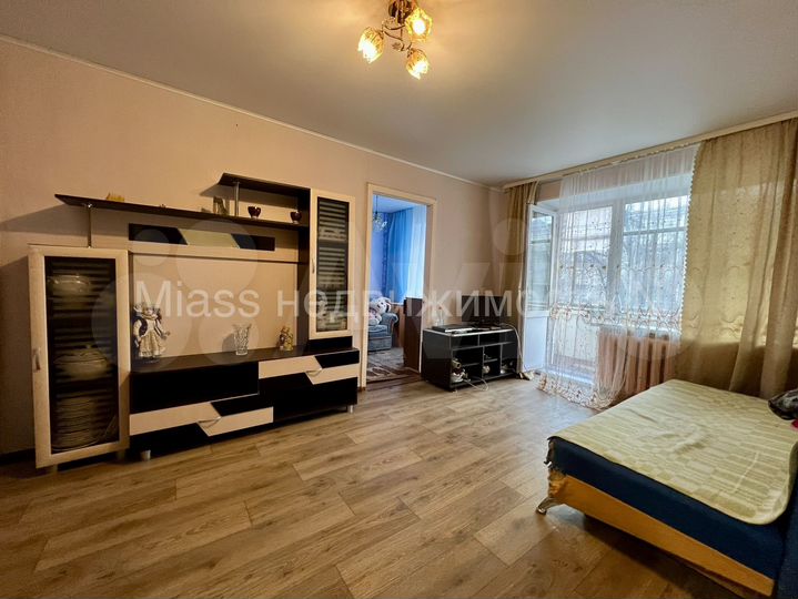 3-к. квартира, 42 м², 2/5 эт.