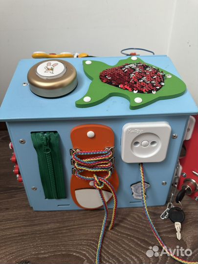 Бизиборд домик kimtoys