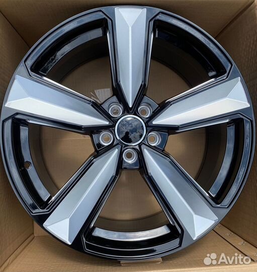 Диски для на Ауди Audi A8 R18