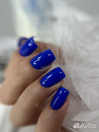 Модель на маникюр