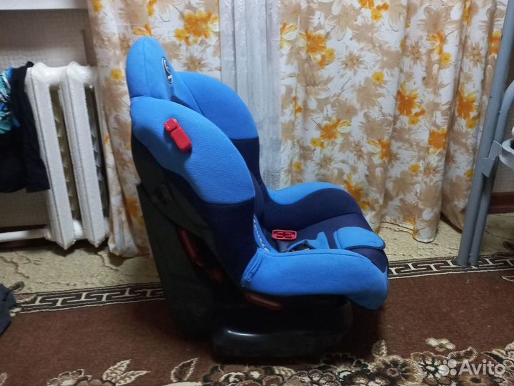 Автомобильное детское кресло от 9 до 36 кг