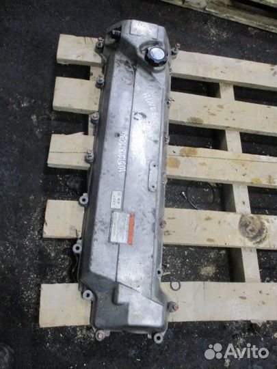 Клапанная крышка hino 11201E0210