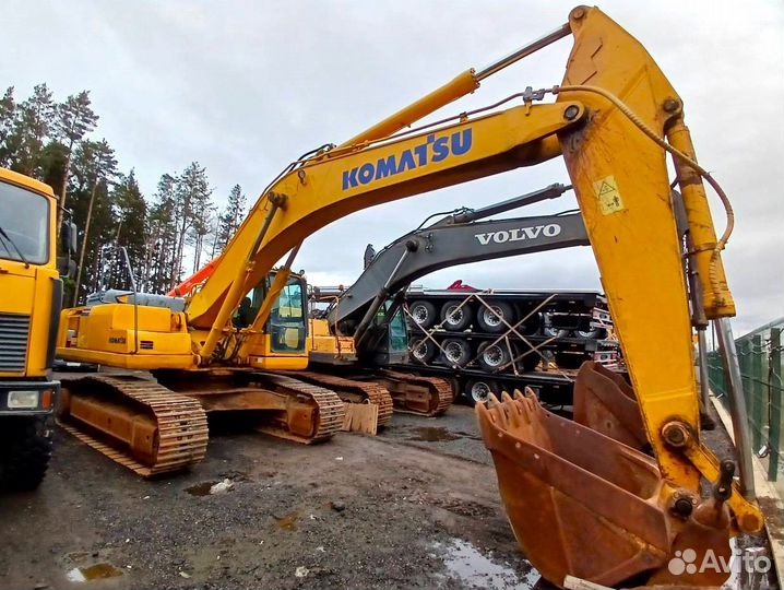 Гусеничный экскаватор Komatsu PC300-8M0, 2015