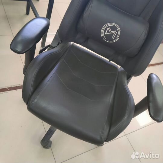 Кресло геймерское