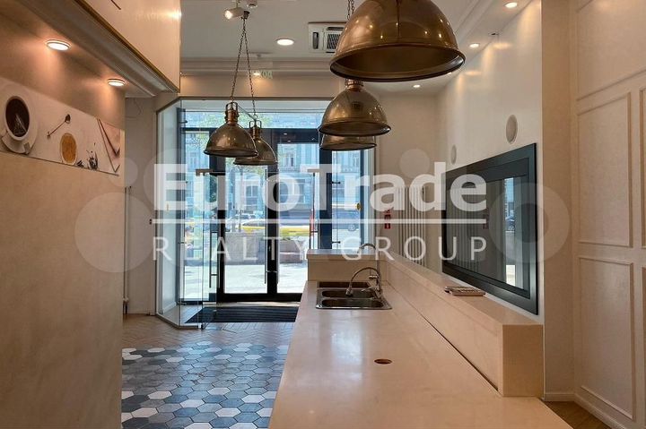 Сдам торговое помещение, 104 м²