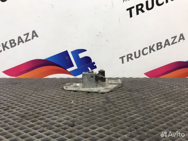 Ручка двери внутренняя левая Daf XF105