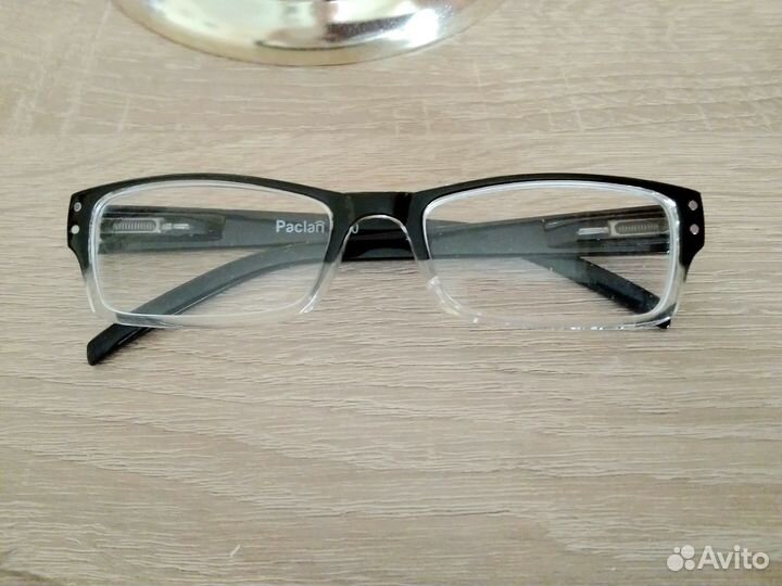 Очки с диоптриями -1