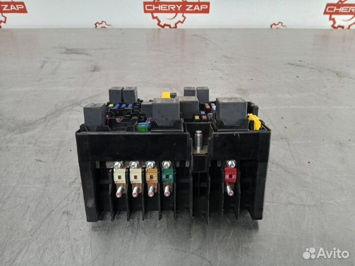 Блок предохранителей под капот Omoda C5 SQE4T15