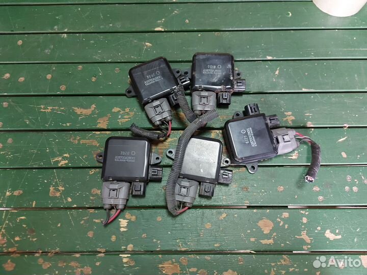 Блок управления вентилятором Nissan Infiniti