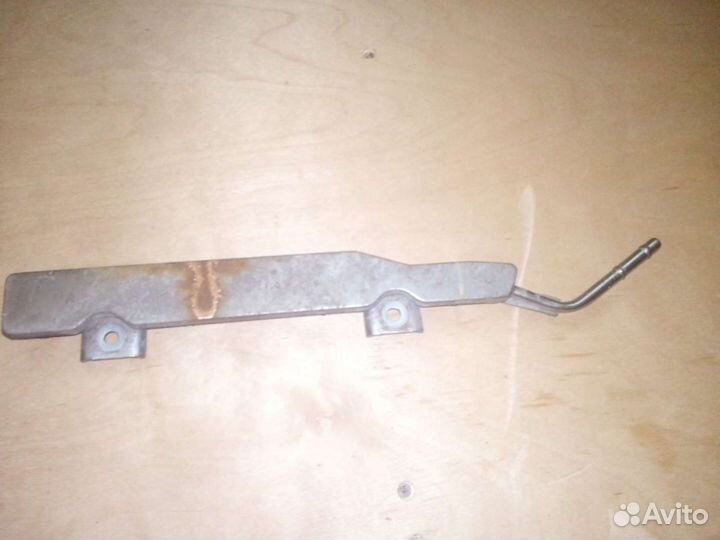 Топливная рампа Ниссан Алмера