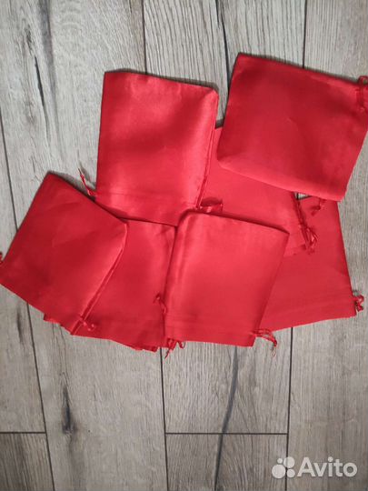 Атласные мешочки красные 12*15