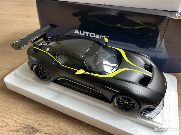 1/18 Autoart 70262 Aston Martin Vulcan