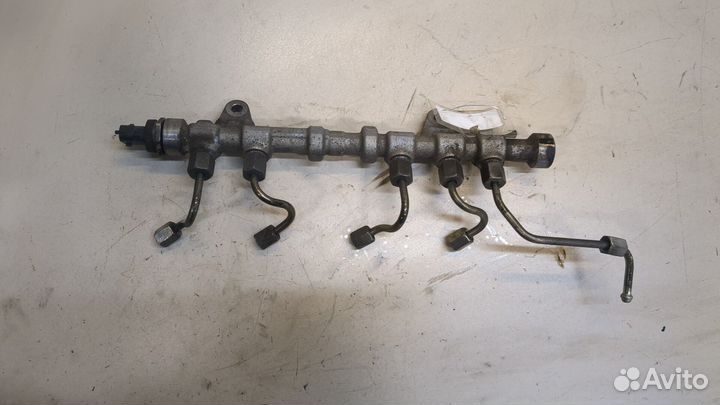 Рампа топливная Chevrolet Aveo (T300) 2011