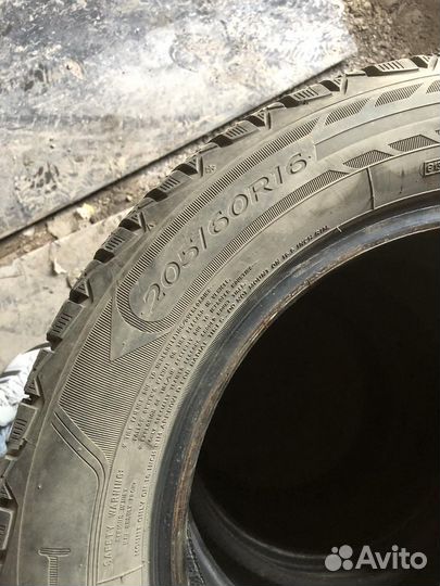 Dunlop Ice Touch 205/60 R16