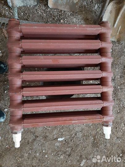 Чугунная батарея