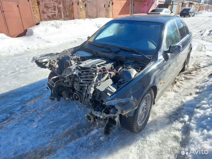 В полный разбор Bmw e39 2001 2.5 механика