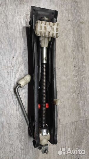 Домкрат штатный бмв Е-46