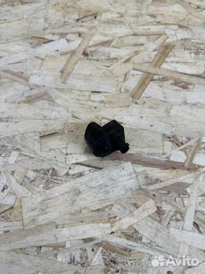 Подсветка (в накладку порога правую) BMW X7