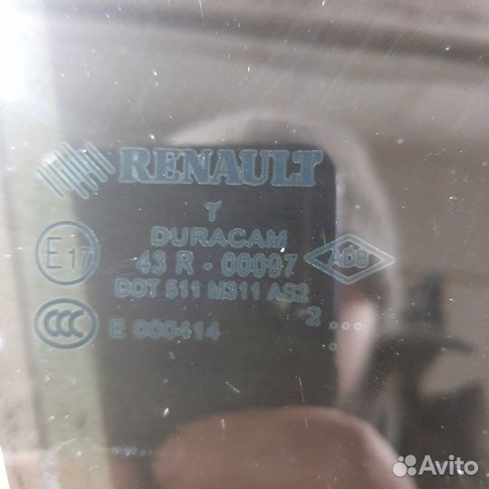 Стекло двери заднее правое Renault Fluence 2012