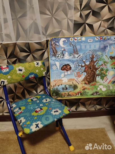 Детский стол и стул