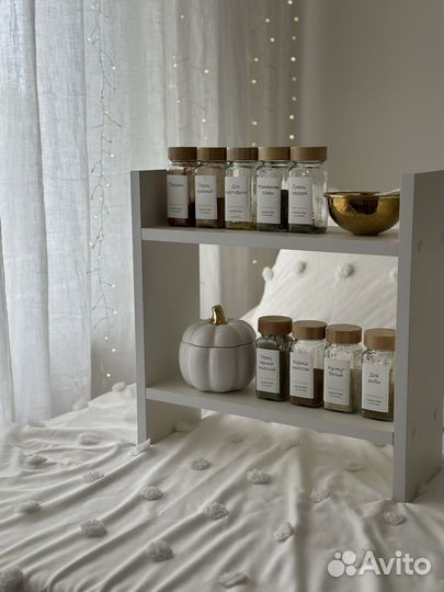 Полочка настольная