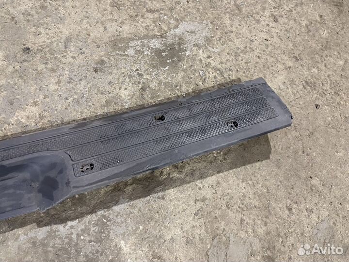 Накладка багажника нижняя Mercedes Vito W639