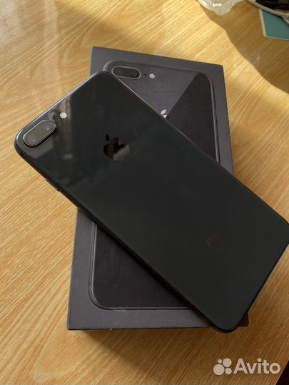 iPhone 8 Plus, 64 ГБ