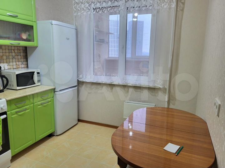 2-к. квартира, 56 м², 10/16 эт.