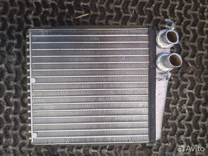 Радиатор отопителя Volkswagen Touran, 2006