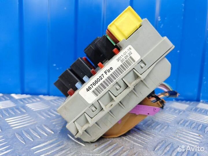 Блок предохранителей Fiat Albea 1 1.4 350A1000