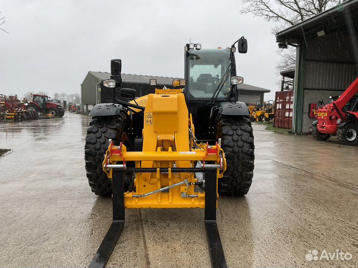 Телескопический погрузчик JCB 560-80, 2023