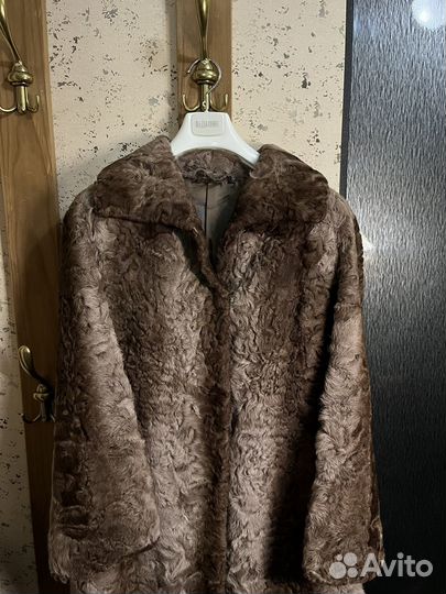 Новая шуба Pelz-Bauer из натурального каракуля