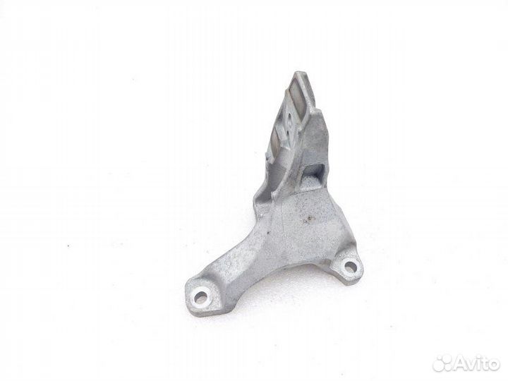 Кронштейн двигателя Land Rover Range Rover Velar